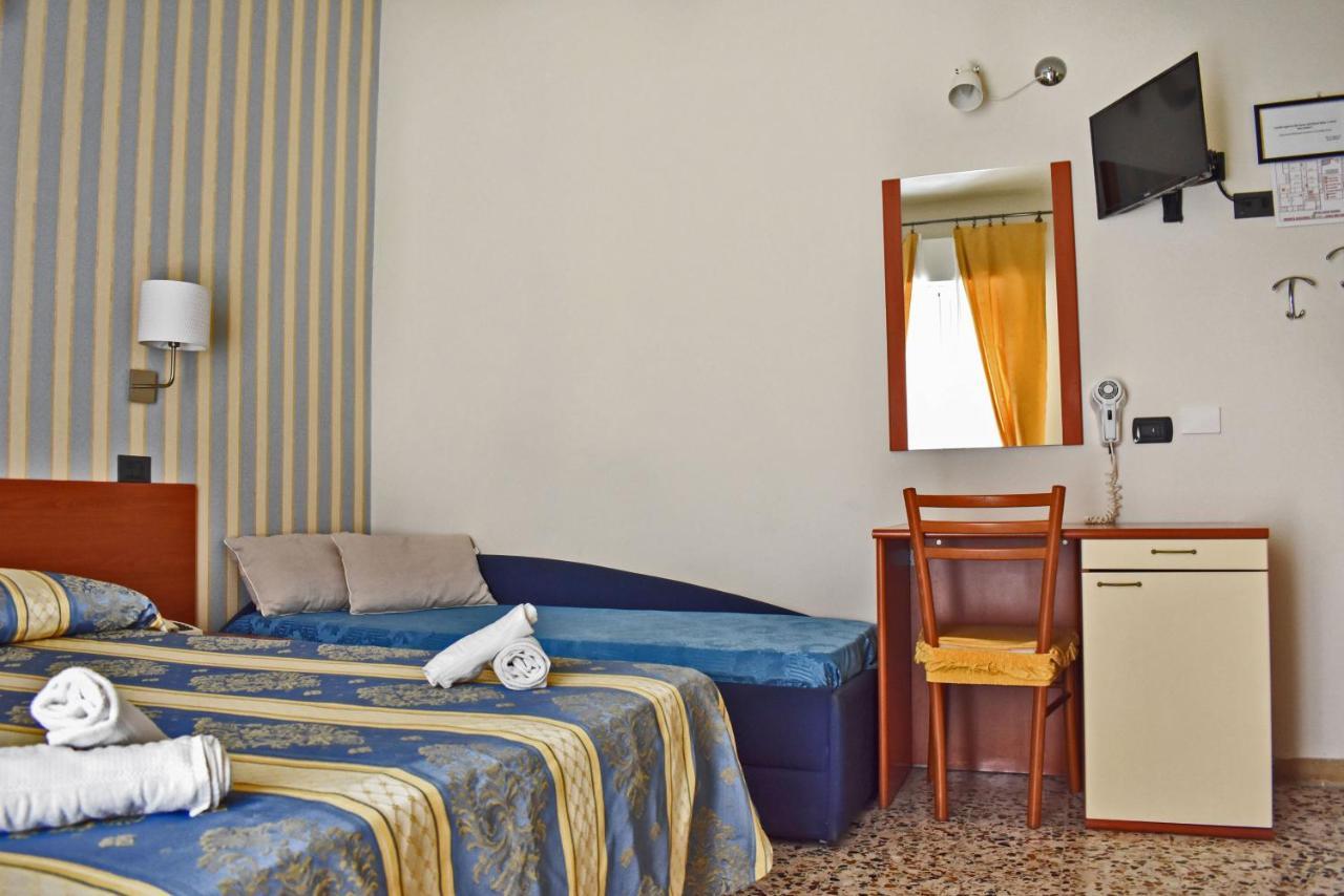 Hotel Dear Rimini Exterior photo
